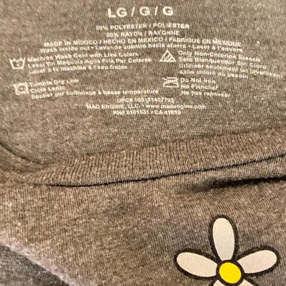 Disney Mickey & Minnie Tee Shirt - Picture 6 of 6